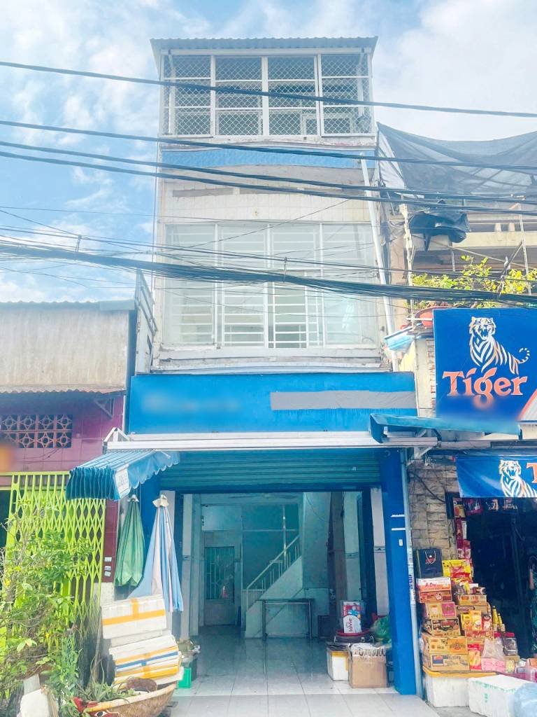 Bán nhà 2 lầu mặt tiền ngay chợ Ba Đình, Phường 10, Quận 8